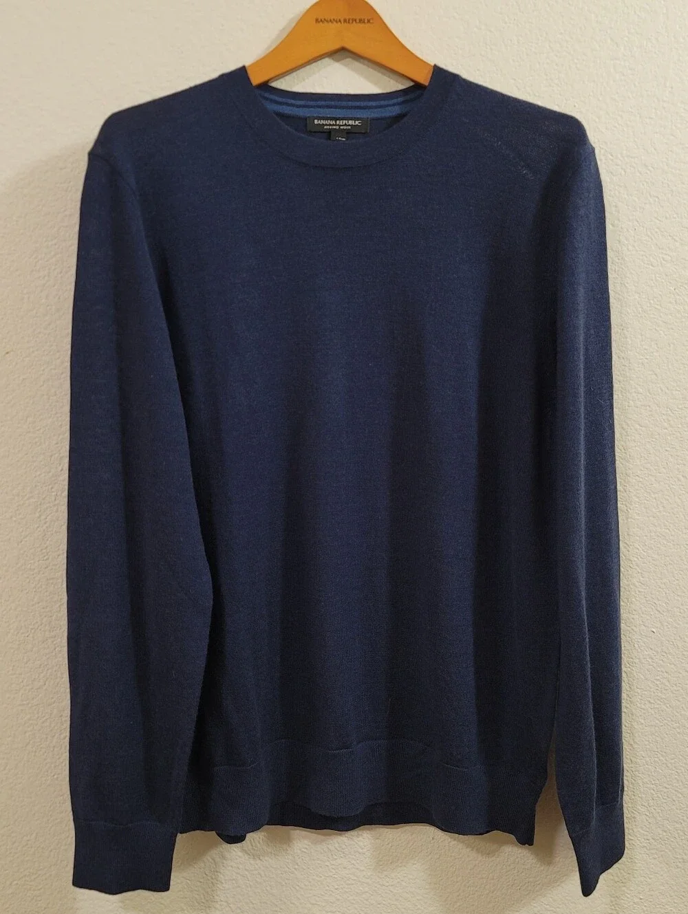 Banana Republic 100% Merino Wool Navy Pullover Crewneck Sweater M
